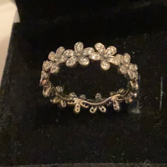 Pandora daisy ring - Picture 3 of 4